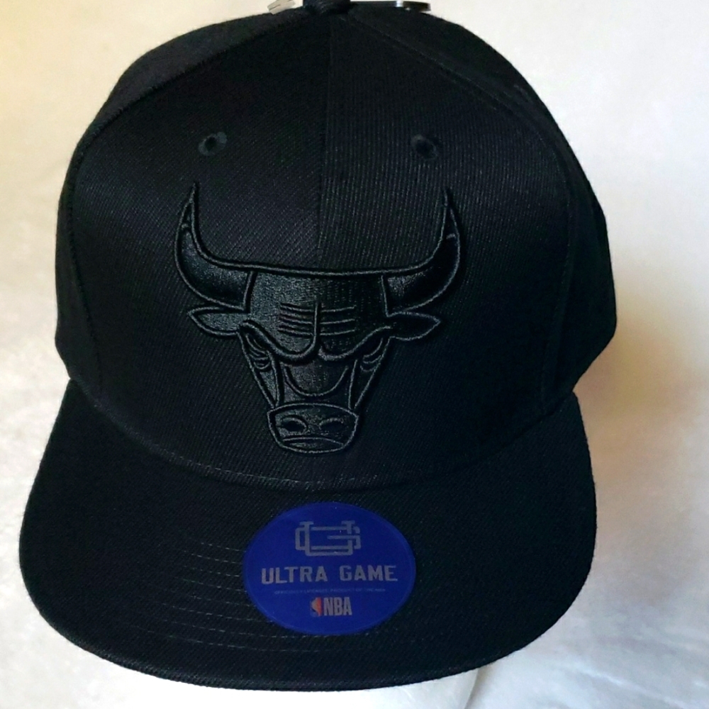 NBA Bulls Black Ultra Game Cap. NWT.‎